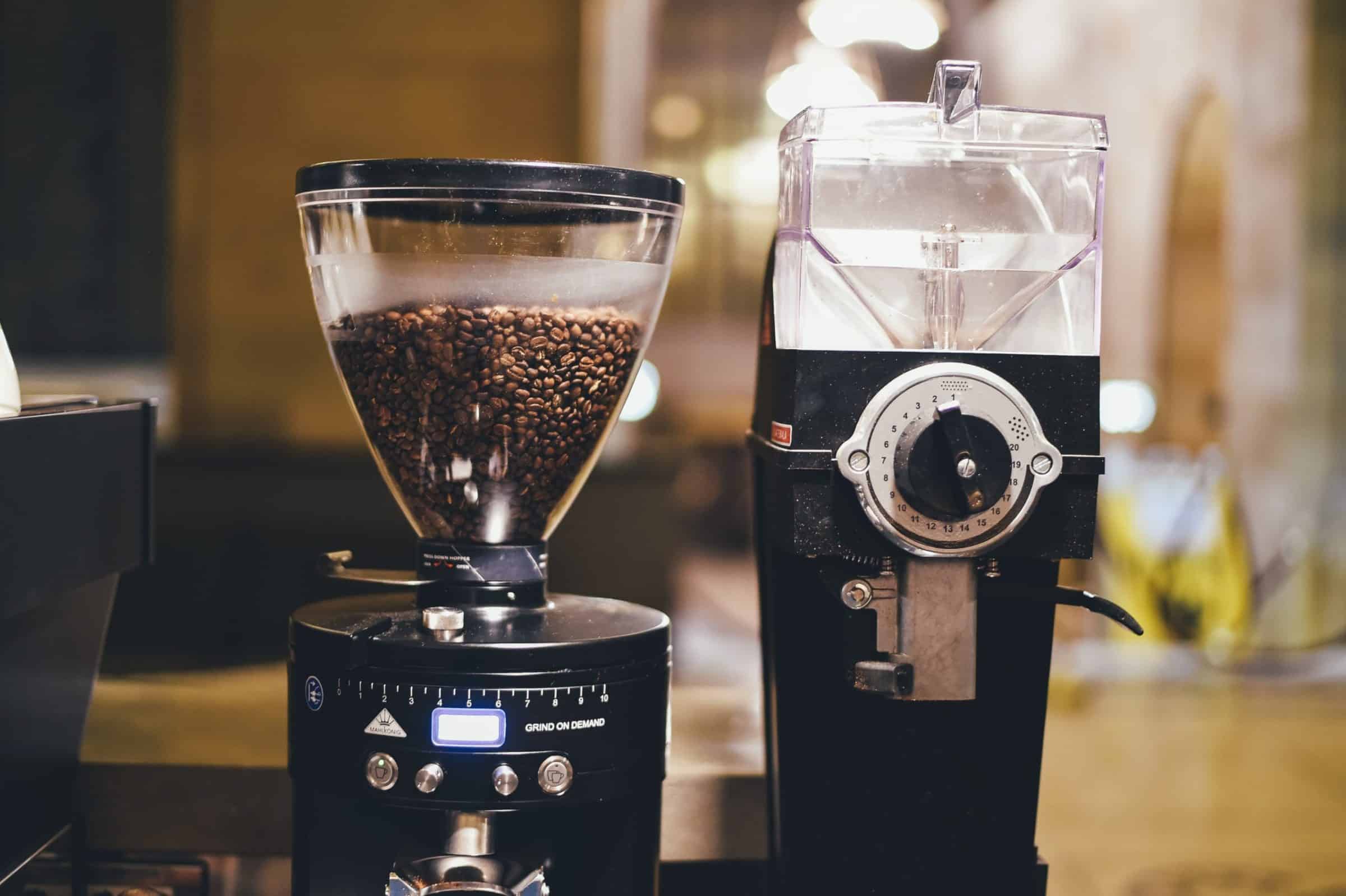 Coffee machine grinding beans